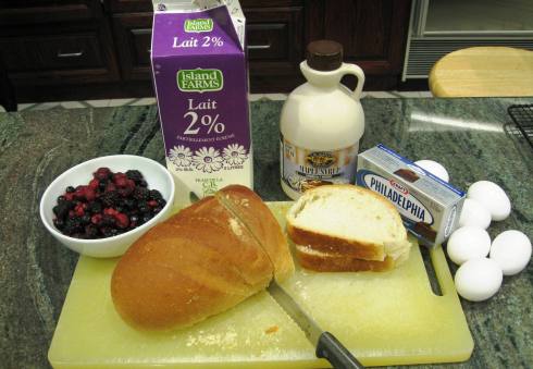 berry-french-toast-breakfast-ingredients